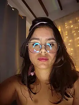 Snapshot of Juanelopez1 chatting on February 23, 2025, 11:36 pm Juanelopez1 online show from February 23, 2025, 11:36 pm