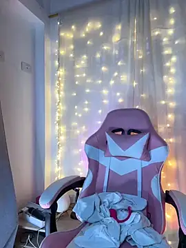 Snapshot of Juanelopez1 chatting on October 2, 2025, 3:02 am Juanelopez1 online show from October 2, 2025, 3:02 am