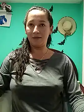 emilypoppy3 online show from December 5, 2024, 10:12 pm