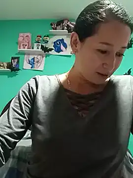 emilypoppy3 online show from December 12, 2024, 2:44 pm