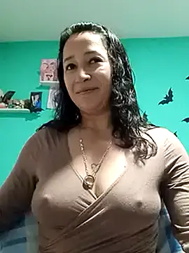 emilypoppy3 online show from December 18, 2024, 1:34 pm