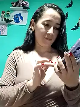 emilypoppy3 online show from January 25, 2025, 1:10 am