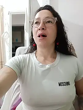 Snapshot of emilypoppy3 chatting on July 25, 2026, 12:47 pm emilypoppy3 online show from July 25, 2026, 12:47 pm
