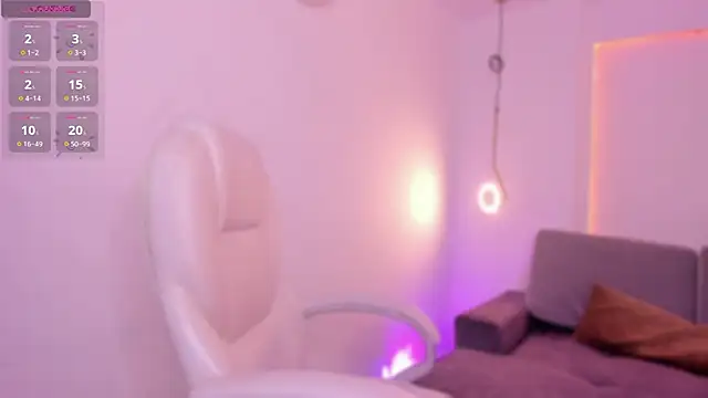 Snapshot of aprilebony_ chatting on January 14, 2025, 11:20 am aprilebony online show from January 14, 2025, 11:20 am