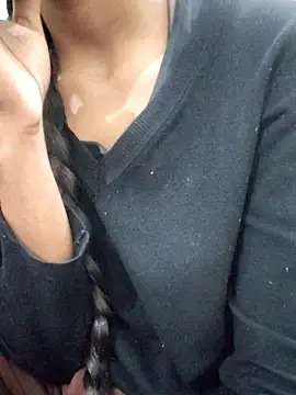 Snapshot of Kumkum_36 chatting on February 3, 2025, 7:51 am Kumkum 36 online show from February 3, 2025, 7:51 am