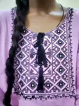 Snapshot of Kumkum_36 chatting on February 4, 2025, 4:37 am Kumkum 36 online show from February 4, 2025, 4:37 am