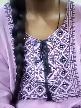 Snapshot of Kumkum_36 chatting on February 4, 2025, 10:54 am Kumkum 36 online show from February 4, 2025, 10:54 am