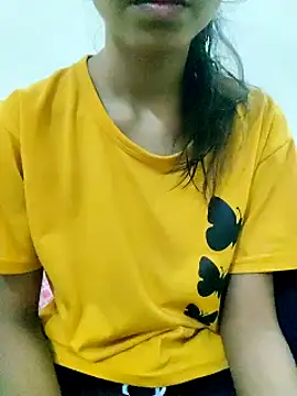 Snapshot of Kumkum_36 chatting on February 6, 2025, 4:53 am Kumkum 36 online show from February 6, 2025, 4:53 am