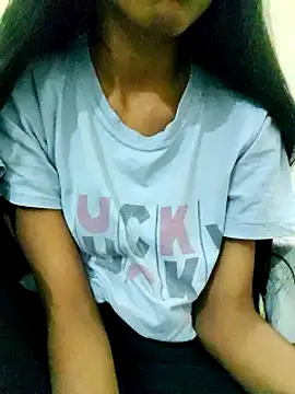 Snapshot of Kumkum_36 chatting on February 15, 2025, 10:44 am Kumkum 36 online show from February 15, 2025, 10:44 am