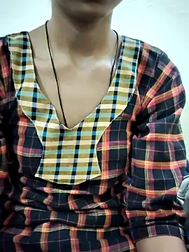 Snapshot of Kumkum_36 chatting on February 22, 2025, 5:12 am Kumkum 36 online show from February 22, 2025, 5:12 am