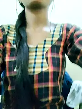 Snapshot of Kumkum_36 chatting on February 22, 2025, 8:18 am Kumkum 36 online show from February 22, 2025, 8:18 am