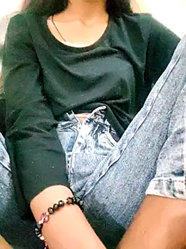 Snapshot of Kumkum_36 chatting on February 25, 2025, 11:08 am Kumkum 36 online show from February 25, 2025, 11:08 am