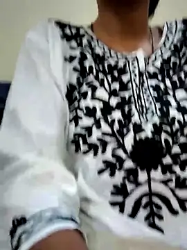 Snapshot of Kumkum_36 chatting on February 27, 2025, 7:55 am Kumkum 36 online show from February 27, 2025, 7:55 am