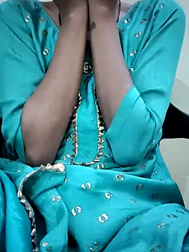 Snapshot of Kumkum_36 chatting on March 2, 2025, 11:39 am Kumkum 36 online show from March 2, 2025, 11:39 am