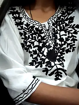 Snapshot of Kumkum_36 chatting on March 8, 2025, 11:05 am Kumkum 36 online show from March 8, 2025, 11:05 am