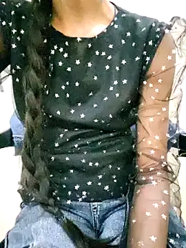 Snapshot of Kumkum_36 chatting on March 10, 2025, 11:32 am Kumkum 36 online show from March 10, 2025, 11:32 am