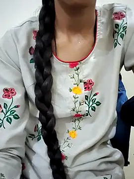 Snapshot of Kumkum_36 chatting on March 11, 2025, 7:48 am Kumkum 36 online show from March 11, 2025, 7:48 am