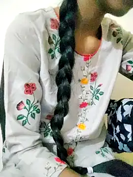 Snapshot of Kumkum_36 chatting on March 15, 2025, 8:26 am Kumkum 36 online show from March 15, 2025, 8:26 am