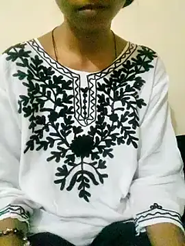 Snapshot of Kumkum_36 chatting on March 18, 2025, 6:25 am Kumkum 36 online show from March 18, 2025, 6:25 am