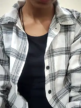 Snapshot of Kumkum_36 chatting on March 20, 2025, 5:02 am Kumkum 36 online show from March 20, 2025, 5:02 am