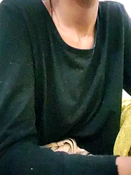 Snapshot of Kumkum_36 chatting on March 22, 2025, 5:28 am Kumkum 36 online show from March 22, 2025, 5:28 am