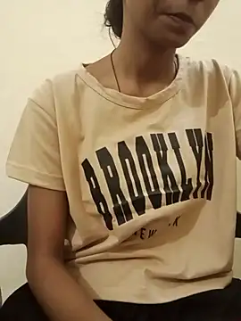 Snapshot of Kumkum_36 chatting on October 5, 2025, 4:55 am Kumkum 36 online show from October 5, 2025, 4:55 am