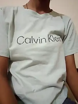 Snapshot of Kumkum_36 chatting on October 11, 2025, 5:17 am Kumkum 36 online show from October 11, 2025, 5:17 am