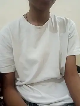 Snapshot of Kumkum_36 chatting on October 14, 2025, 4:35 am Kumkum 36 online show from October 14, 2025, 4:35 am