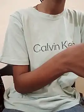 Snapshot of Kumkum_36 chatting on October 31, 2025, 4:24 am Kumkum 36 online show from October 31, 2025, 4:24 am