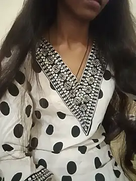 Snapshot of Kumkum_36 chatting on November 12, 2025, 4:35 am Kumkum 36 online show from November 12, 2025, 4:35 am