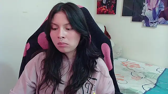 jessica gomez online show from February 15, 2025, 8:22 pm