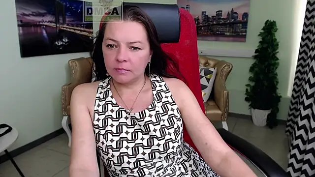 Snapshot of Lily_flower7 chatting on July 25, 2026, 5:27 am Lily flower7 online show from July 25, 2026, 5:27 am