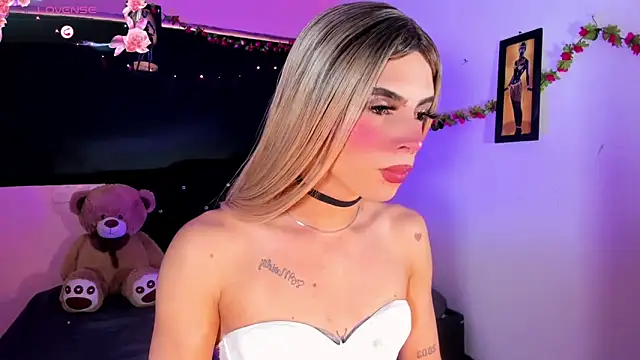 rosedewitt online show from February 26, 2025, 2:03 pm