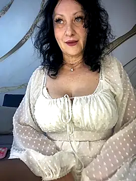 Katie-n online show from September 25, 2025, 6:06 am