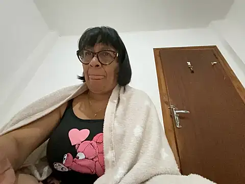 Snapshot of sweeviolet chatting on April 23, 2026, 6:36 am sweeviolet online show from April 23, 2026, 6:36 am