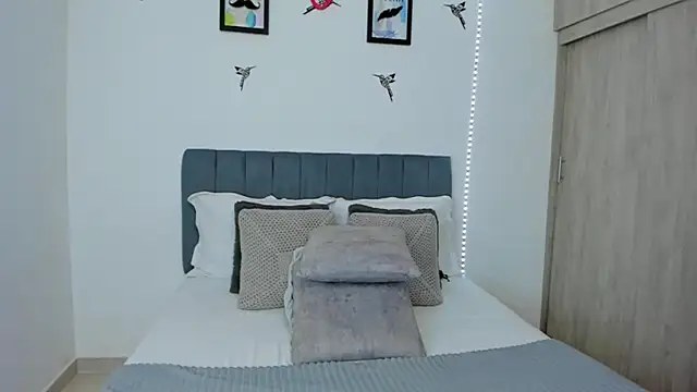 im sarah34 online show from February 16, 2026, 6:59 pm