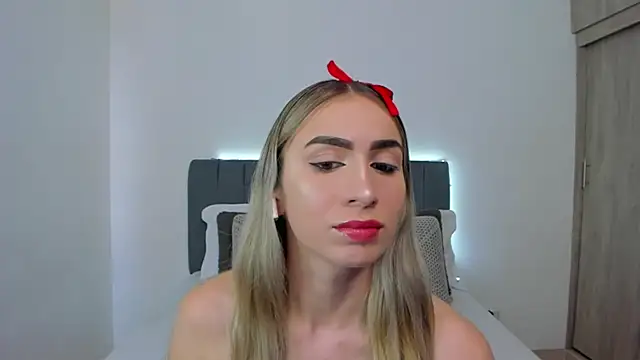 Snapshot of im_sarah34 chatting on April 28, 2026, 5:07 pm im sarah34 online show from April 28, 2026, 5:07 pm