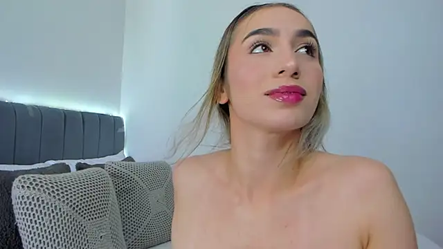 im sarah34 online show from July 26, 2026, 6:59 pm