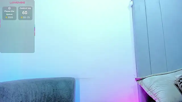 kaylarossi online show from December 18, 2025, 6:47 pm