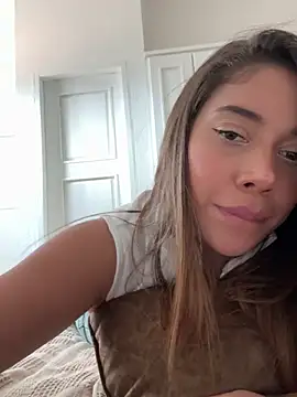 Snapshot of Condes_carmen chatting on February 9, 2025, 9:17 pm Condes carmen online show from February 9, 2025, 9:17 pm