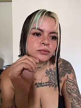 Snapshot of ivanna_rivera chatting on May 3, 2026, 2:23 pm ivanna rivera online show from May 3, 2026, 2:23 pm