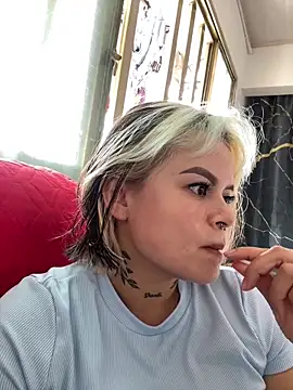 Snapshot of ivanna_rivera chatting on May 4, 2026, 2:13 pm ivanna rivera online show from May 4, 2026, 2:13 pm