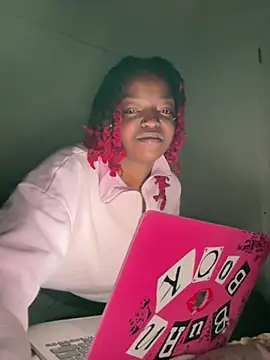 minimama69 online show from April 6, 2026, 11:11 am