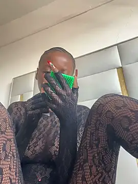 Fanclubbbbb online show from February 7, 2025, 9:47 am