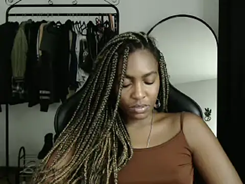 marisilva br online show from January 22, 2025, 7:56 pm