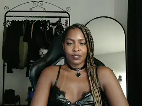 marisilva br online show from March 10, 2025, 3:23 am