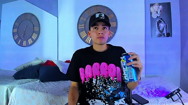 Mike 0233  online show from January 18, 2025, 4:37 am