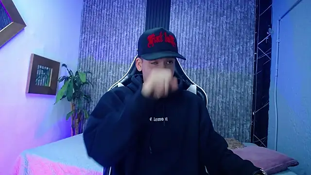 Mike 0233  online show from February 7, 2026, 4:16 am