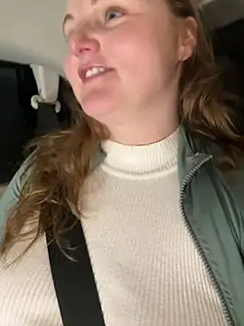 Snapshot of GingerSnap33 chatting on February 28, 2025, 2:20 am GingerSnap33 online show from February 28, 2025, 2:20 am