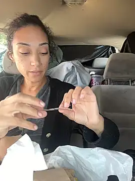 starrynikki online show from December 2, 2024, 7:27 pm